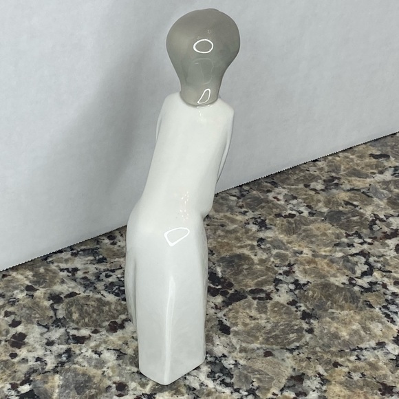 LLADRO #4873 GIRL KISSING BRAND  LOVE ROMANCE RETIRED - Picture 11 of 11